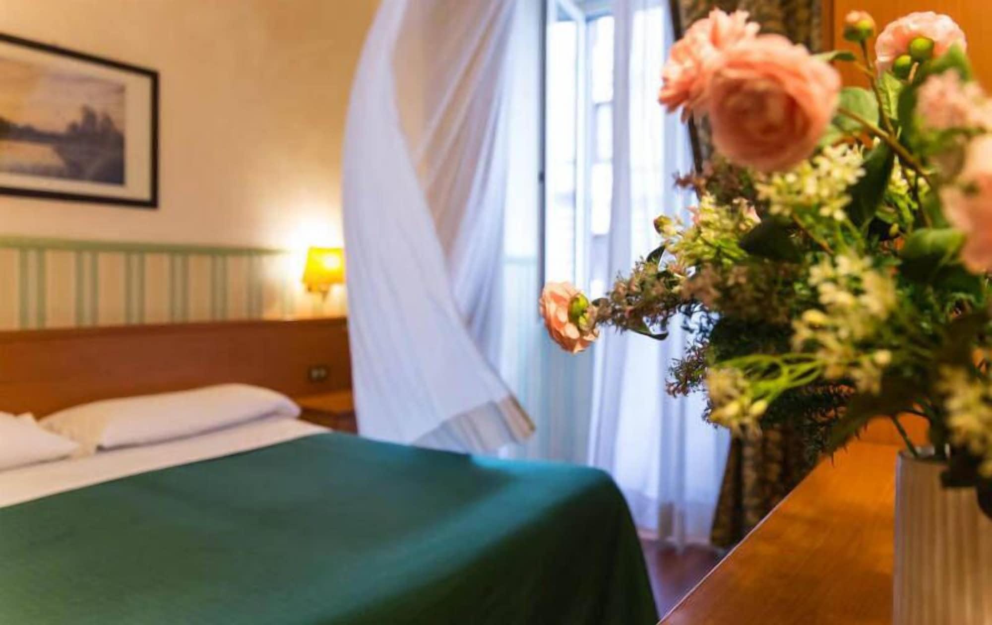 Numa Rome Linea Hotel Ngoại thất bức ảnh