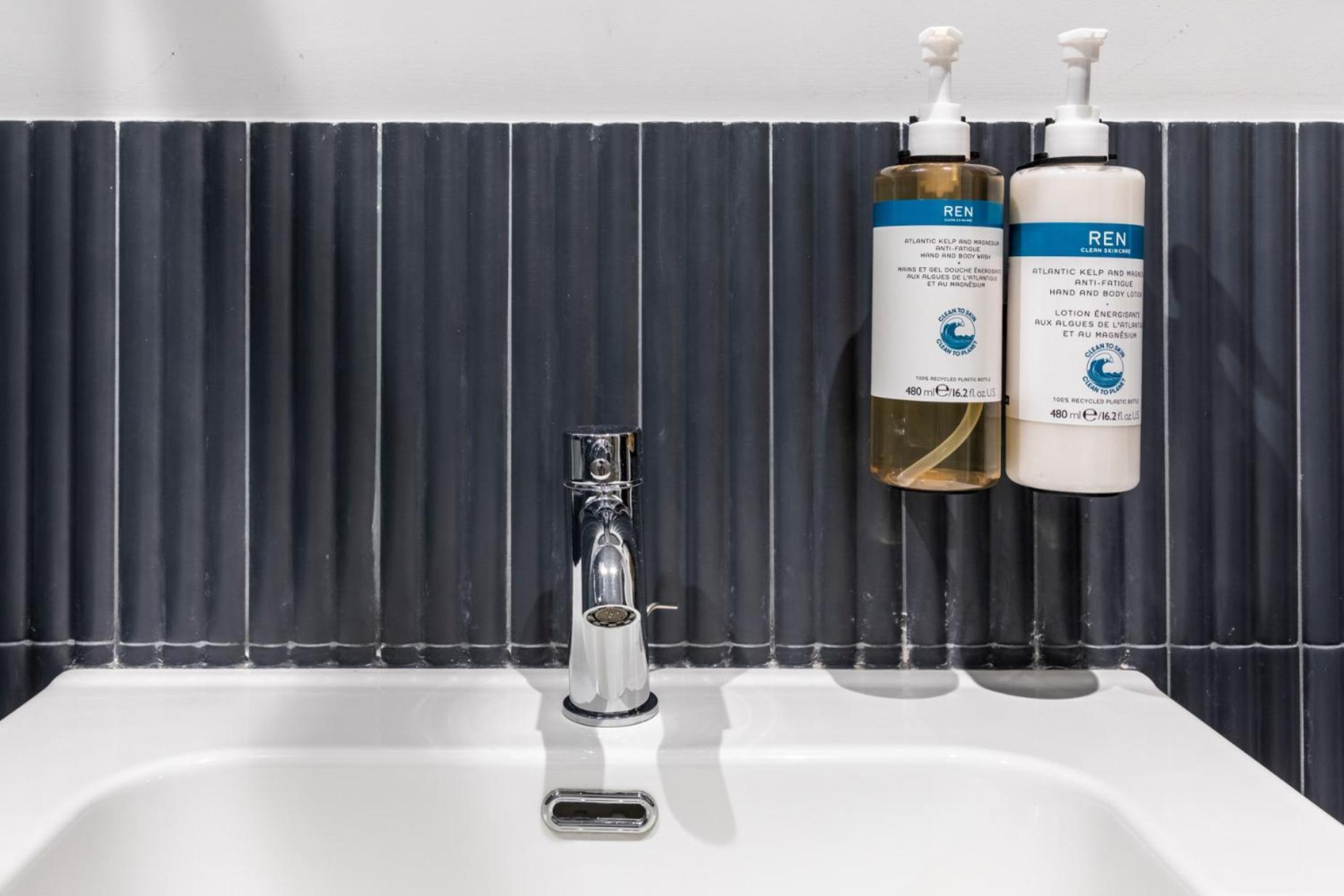 Numa Rome Linea Hotel Ngoại thất bức ảnh